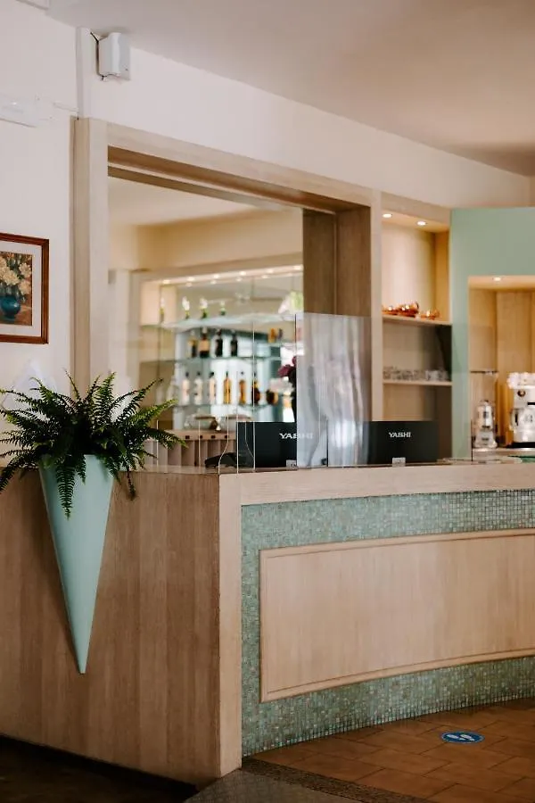 Hotel Edward Bellaria-Igea Marina Italie