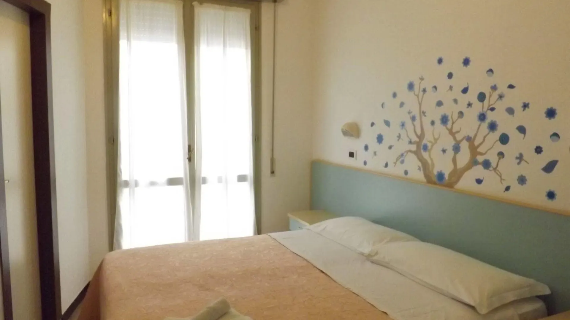 Hotel Edward Bellaria-Igea Marina 3*,